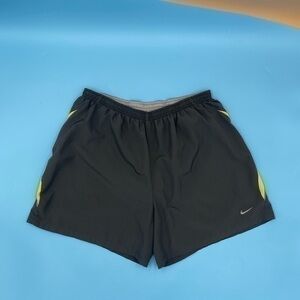 NIKE DRI-FIT Active Gym Shorts